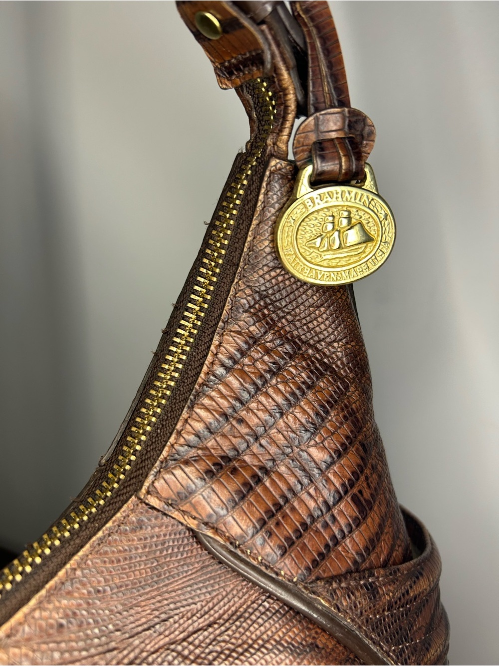 Vintage Brahmin Brown Lizard Embossed Leather Hobo Shoulder Bag Gold Hardware - Picture 9 of 11
